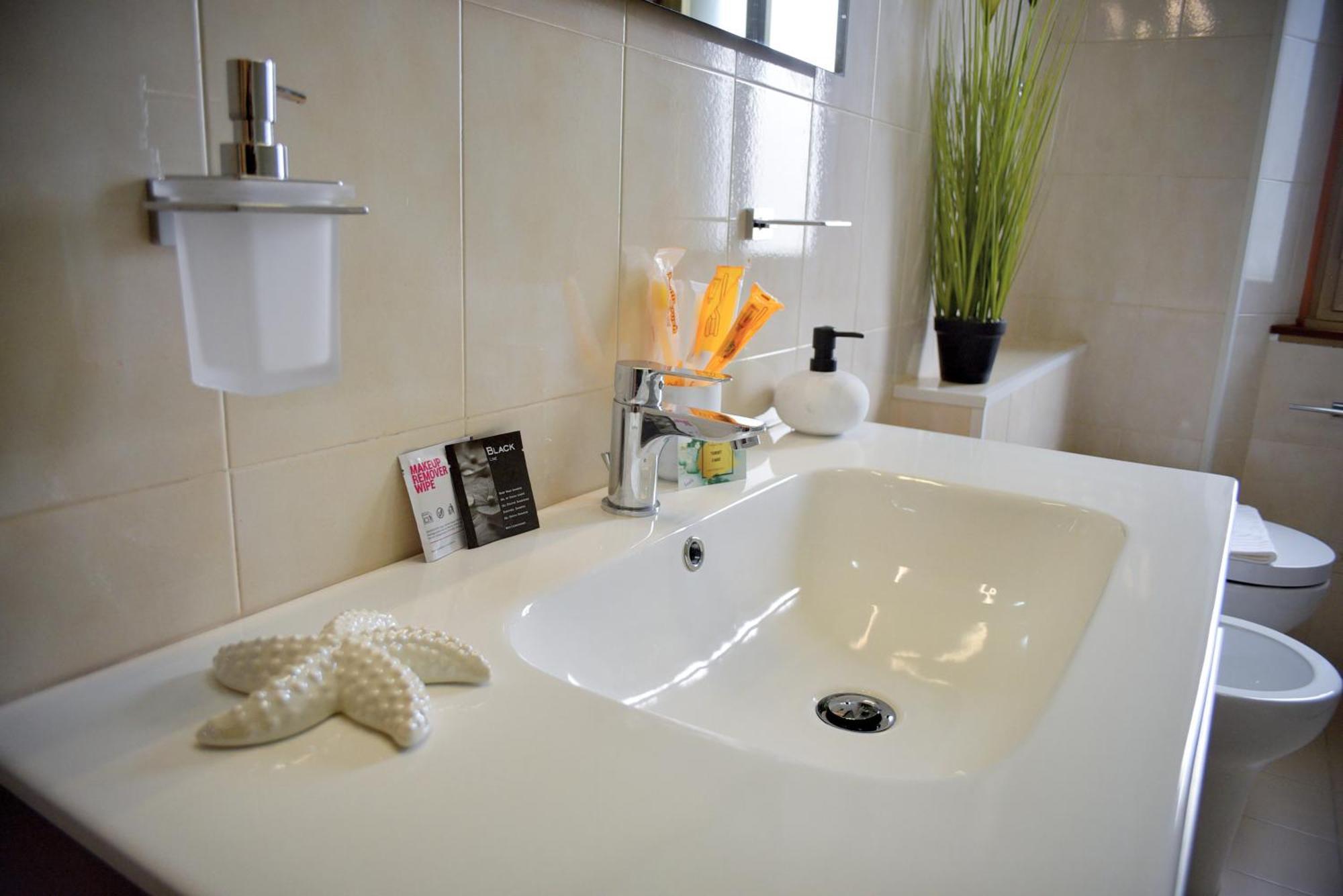 La Casa Dell'Artista Apartment Trieste Bagian luar foto